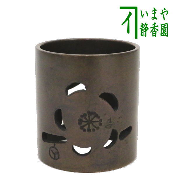 【茶器/茶道具　蓋置/】梅蓋置　唐銅（唐金）　梅銀杏透かし　加藤忠三郎作