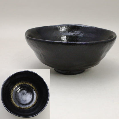 [Tea utensils/tea ceremony tools Matcha tea bowl] Black Raku tea bowl Flat tea bowl Made by Shoraku Sasaki